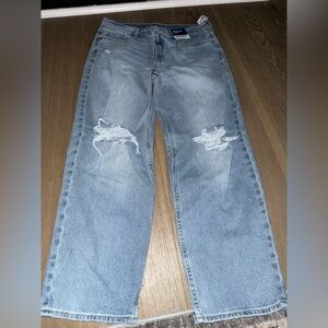Old Navy Mid-Rise Boyfriend Jeans in Light Blue